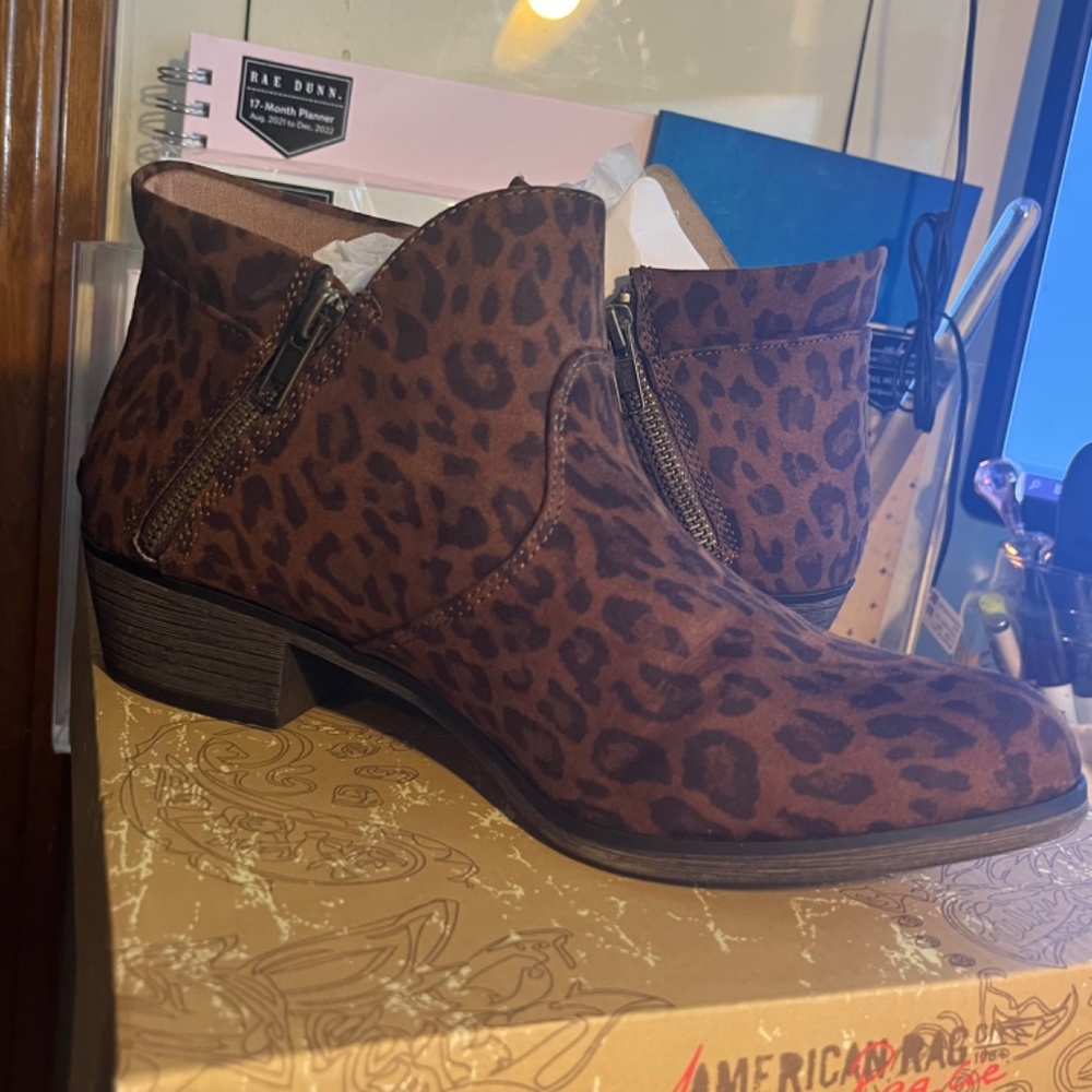 Leopard Booties - Picture 2 of 2